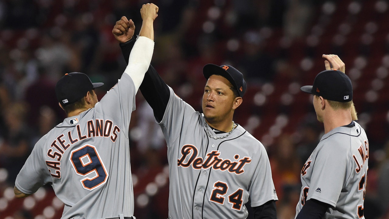 Upton's grand slam helps Tigers avert sweep in Boston